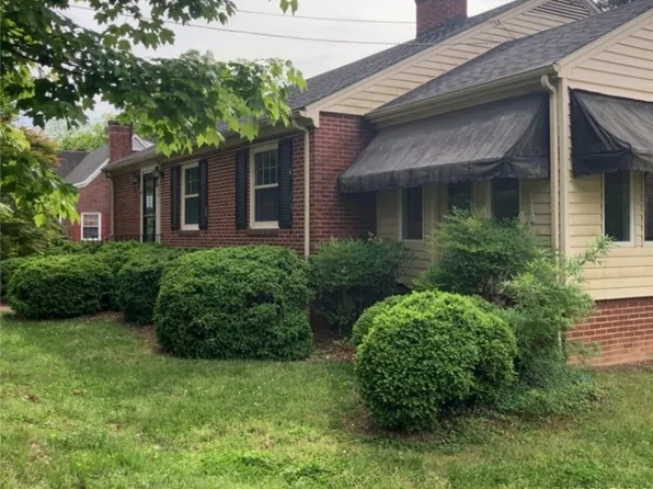 726 S Broad St, Kenbridge, VA 23944