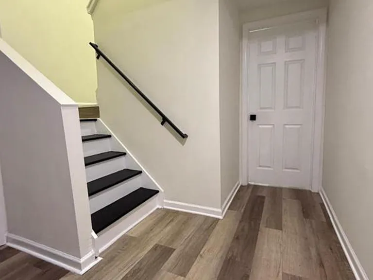 516 Columbus Rd — Photo 10