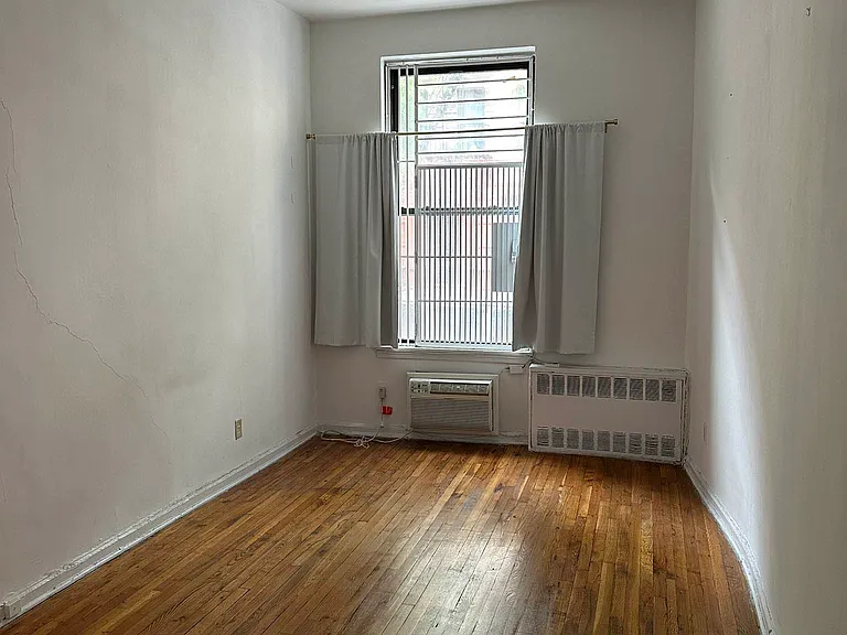 308 E 90th St #1B — Photo 1