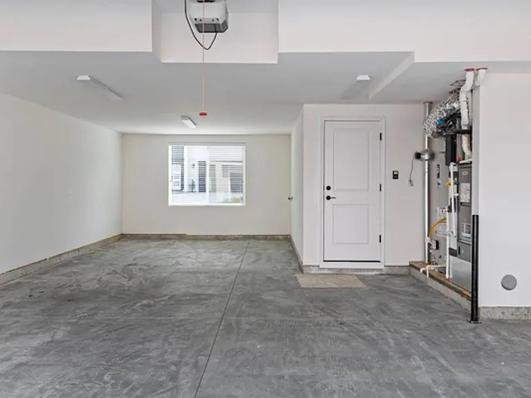 Bradbury Luxury Townhomes — Photo 39