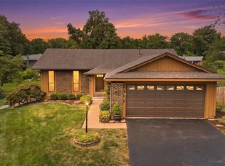 2105 Butterfield Ct, Maryland Heights, MO 63043