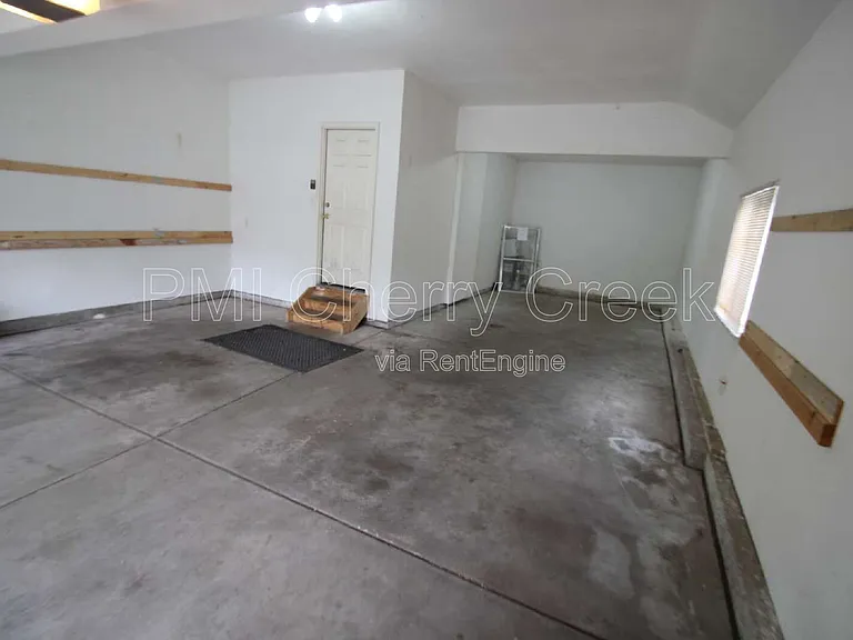 7489 Bur Oak Pl — Photo 40