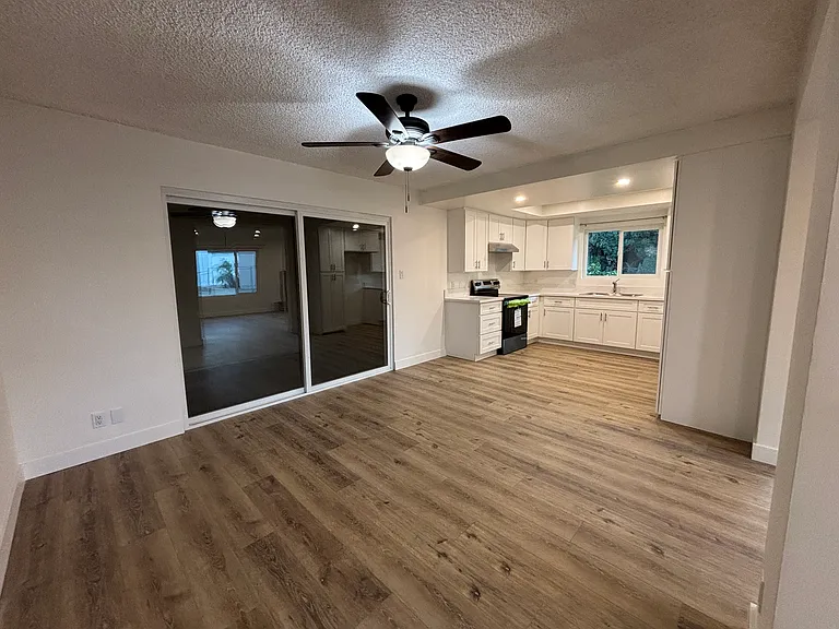 511 Ridgeway Ln #1 — Photo 5