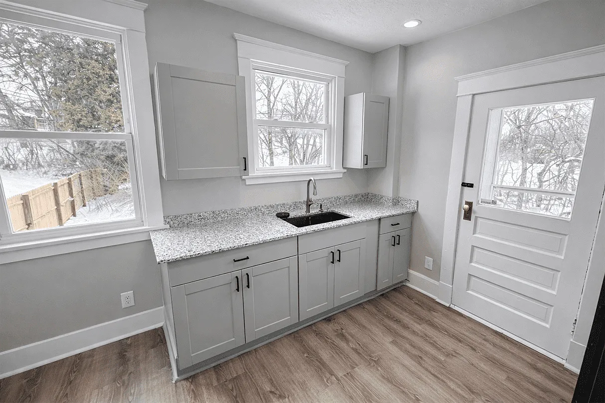 3 bed, 1750 sqft, $1,700 — Photo 4