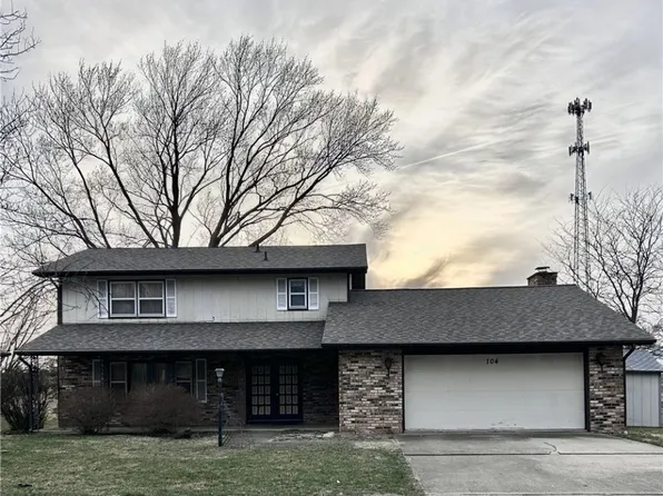 104 Martin Ct, Catlin, IL 61817