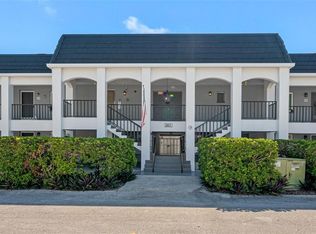 8651 10th St N APT 216, Saint Petersburg, FL 33702