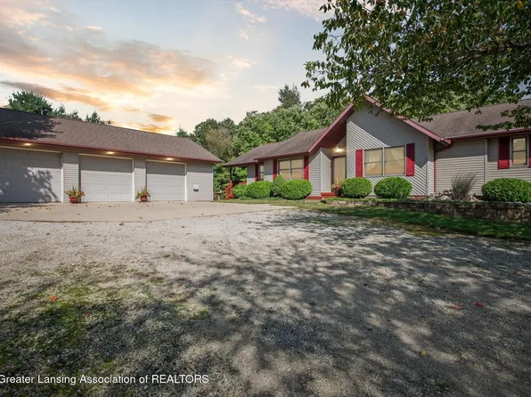 6042 W Plains Rd, Eaton Rapids, MI 48827