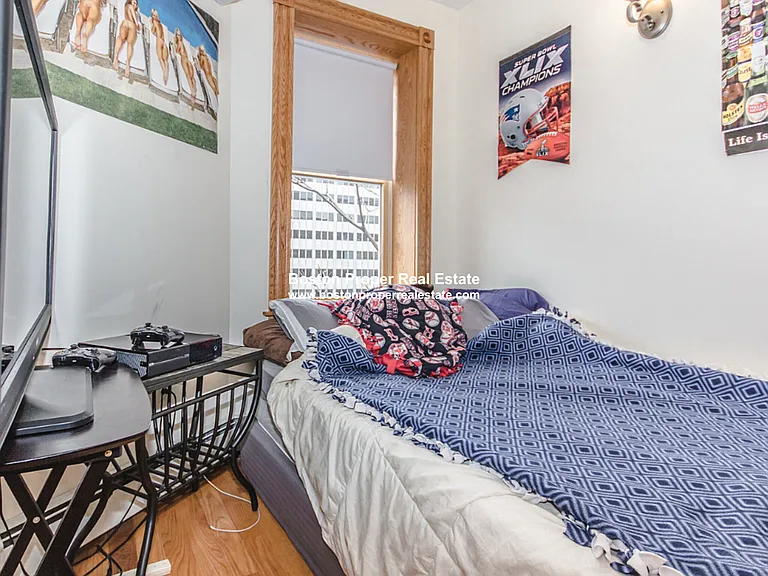 16 S Russell St — Photo 5