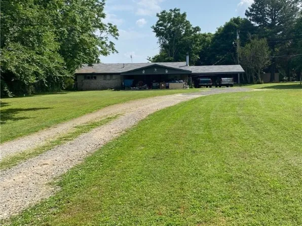 2801 Witteville Dr, Poteau, OK 74953