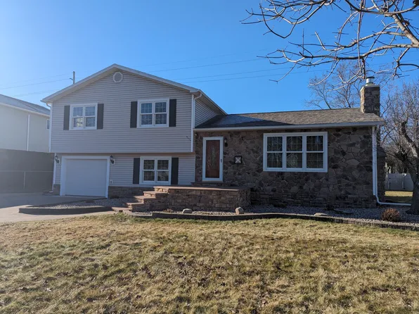 7 Belmont Ave, Plattsburgh, NY 12901