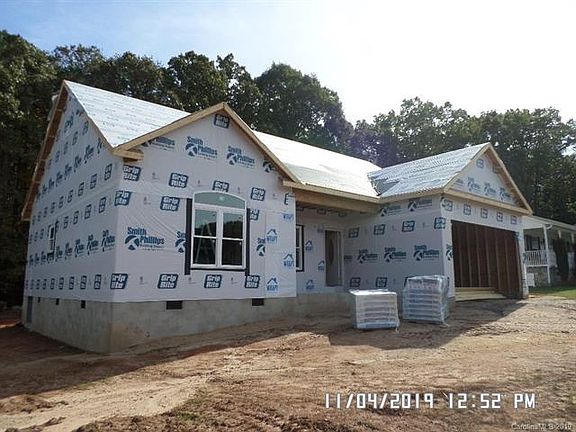 5th image of 445 Brookfield Dr #33