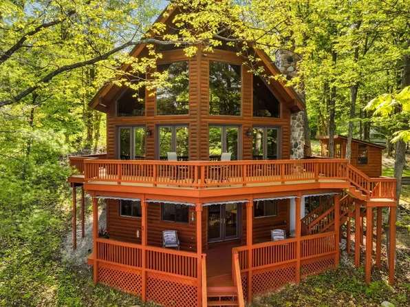 8768 Sunset Trl NE, Mancelona, MI 49659