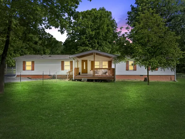 2840 Newcut Rd, Columbia, TN 38401