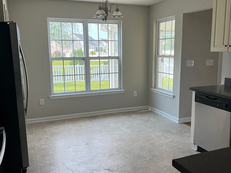 505 Pennington Loop — Photo 8