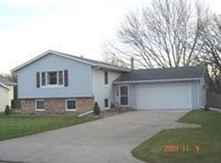 107 21st St NW, Owatonna, MN 55060