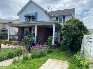 605 Hickory St, Peckville, PA 18452