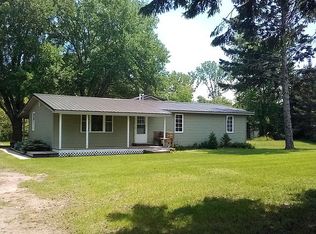 2950 Lakeshore Rd, Deckerville, MI 48427