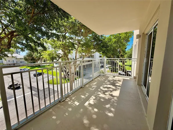 950 De Soto Rd APT 3C, Boca Raton, FL 33432