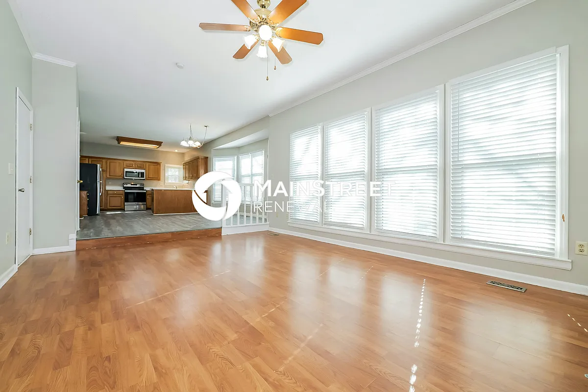 Living Room - 5203 McCoy St