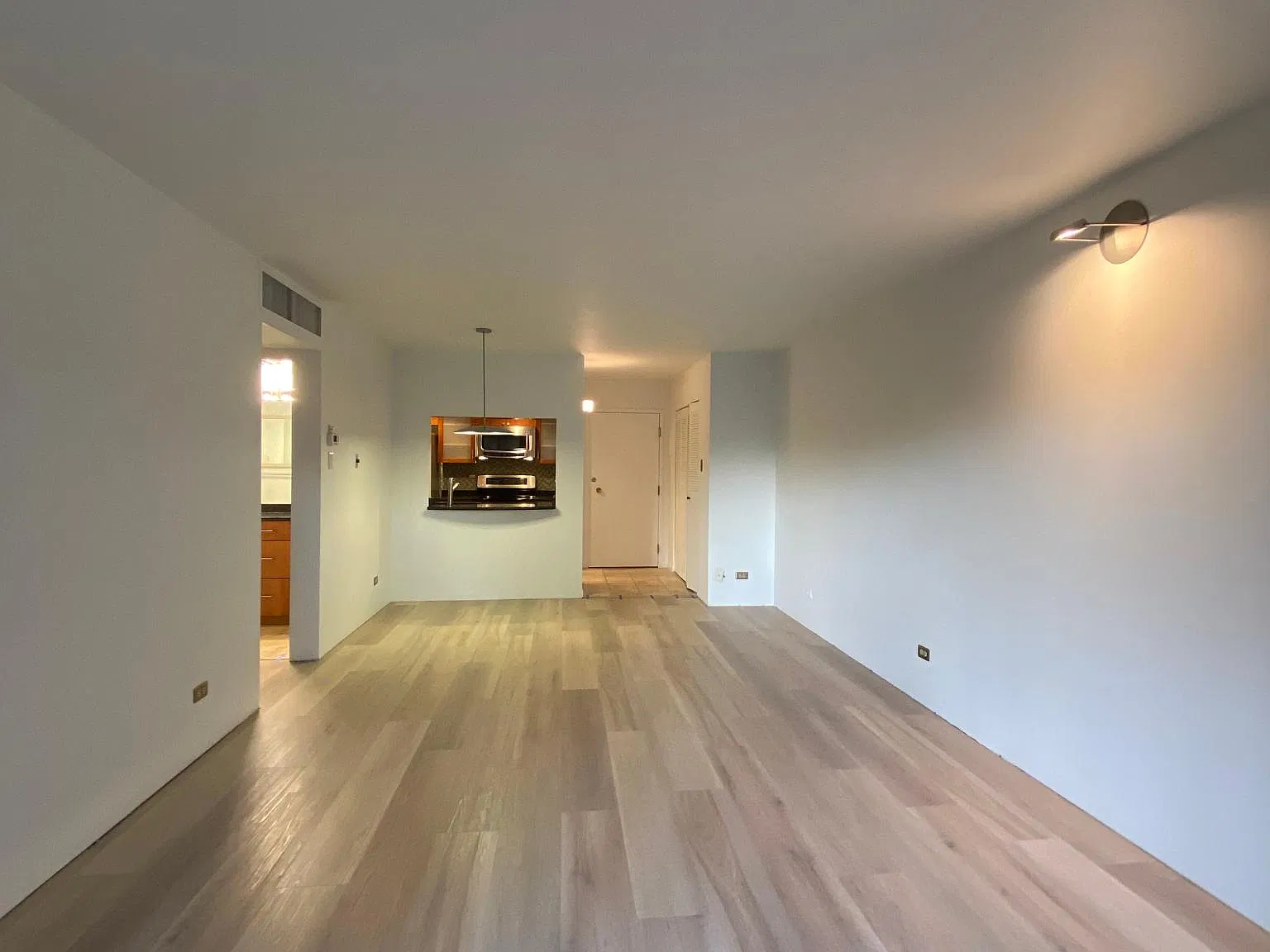 1 bed, 650 sqft, $1,720 — Photo 4