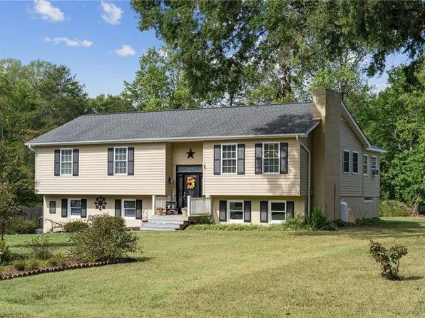 486 Lori Ln, Winston Salem, NC 27127