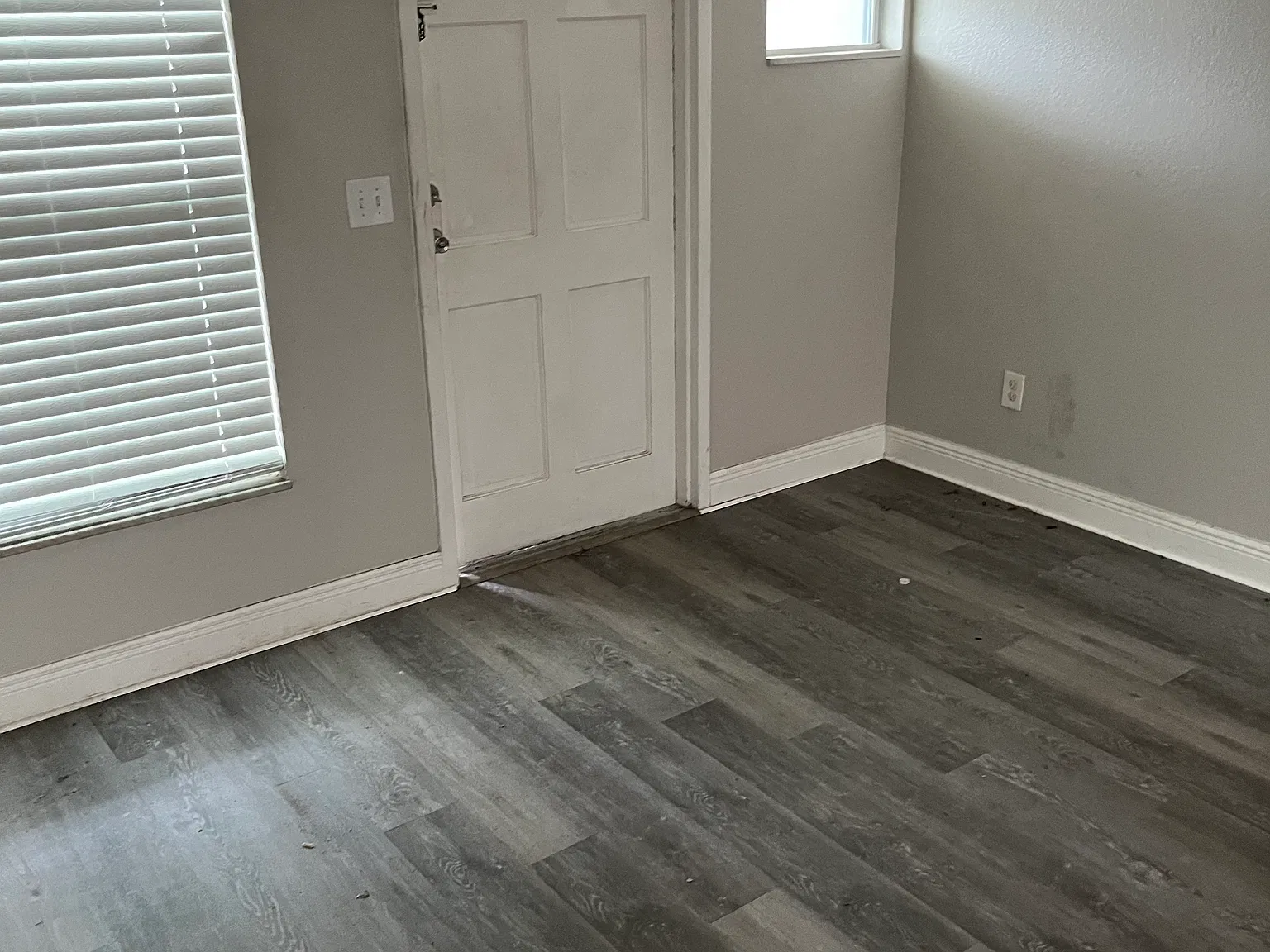 1 bed, 800 sqft, $1,379 — Photo 2