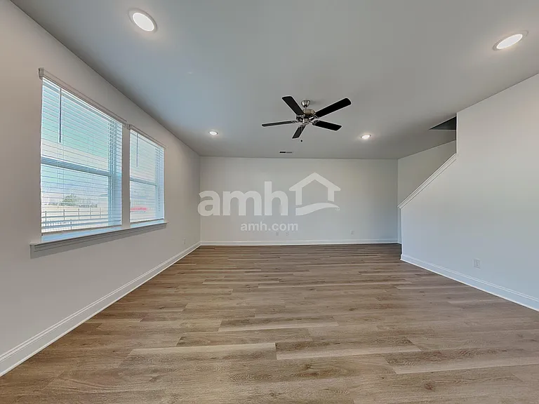 6034 Rosemore Ln — Photo 7