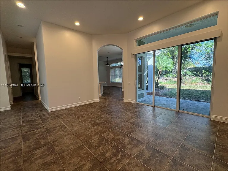 18265 SE Ridgeview Dr — Photo 6