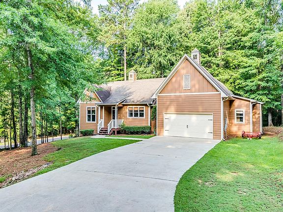 2nd image of 19 Windwood Dr