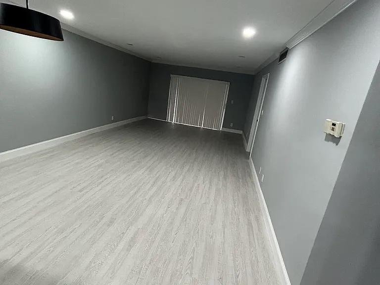 6361 N Falls Circle Drive 212 #212 — Photo 2