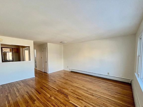 2nd image of 203 Zabriskie St