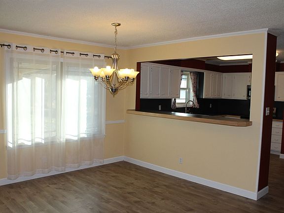 4th image of 2405 Francis Dr