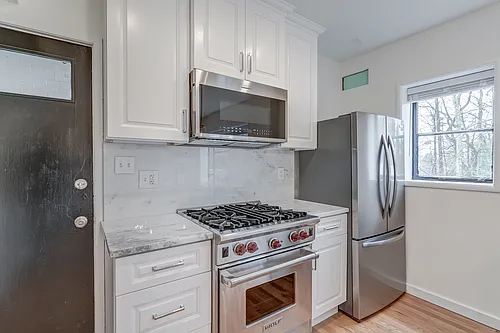 101 Tempsford Ln #8 Photo 1