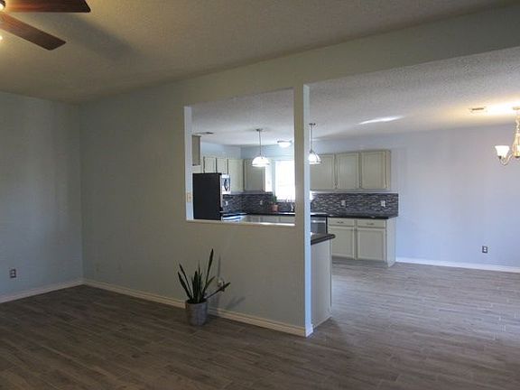 3rd image of 8508 Cove Meadow Ln