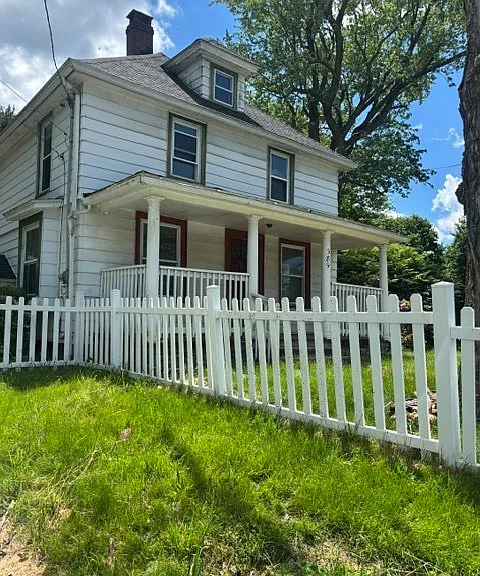 389 Main St — Photo 22