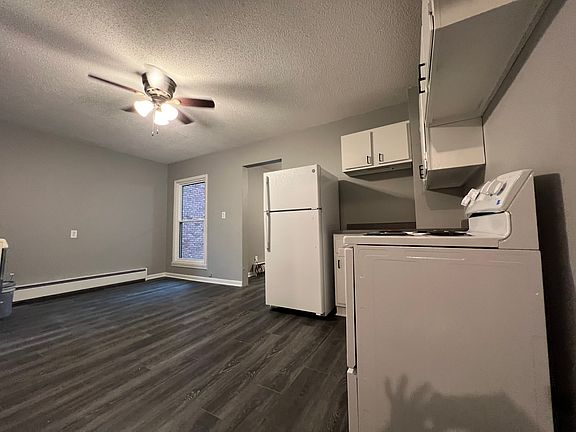 3rd image of 413 S 1st St APT 1