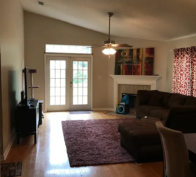 Old photo of living/dining to visualize with furniture