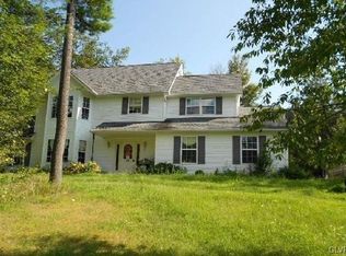 228 Terrace Dr, Saylorsburg, PA 18353