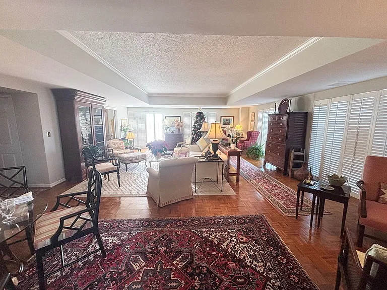 1829 Senate St #9C — Photo 7