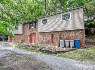 1023 Middle Rd, Glenshaw, PA 15116