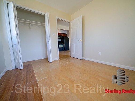 5th image of 2716 12th St APT 4B