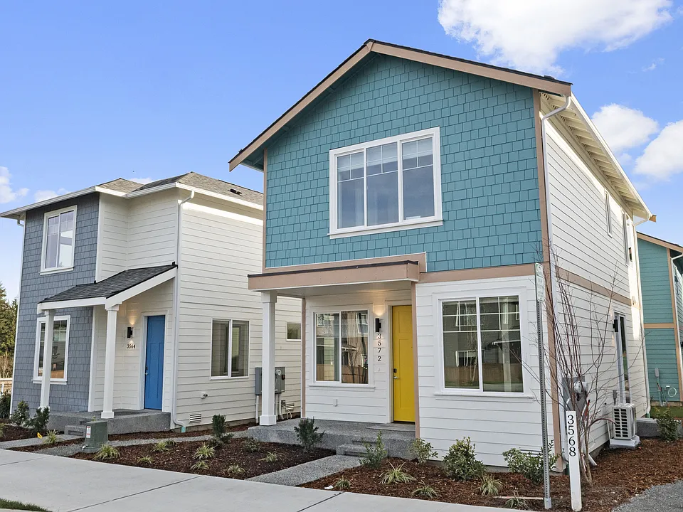 Residences at McCormick Village