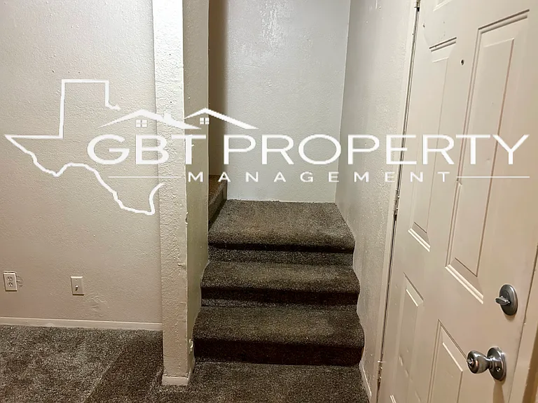 Apartments! — Photo 1