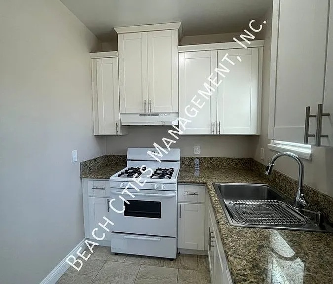 2167 Pine Ave #2171 — Photo 22