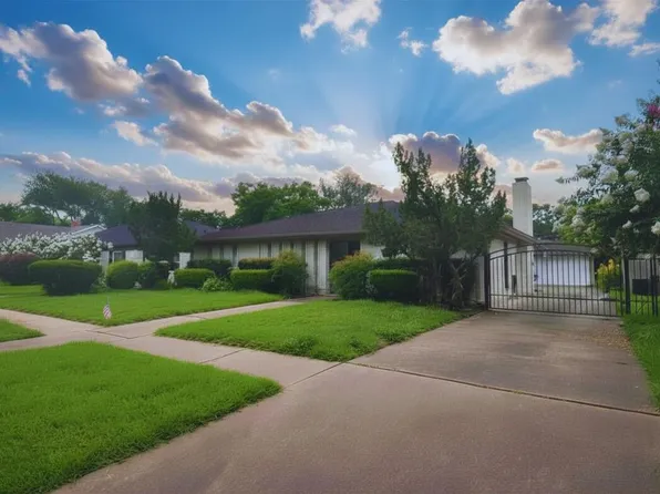 6203 Wigton Dr, Houston, TX 77096