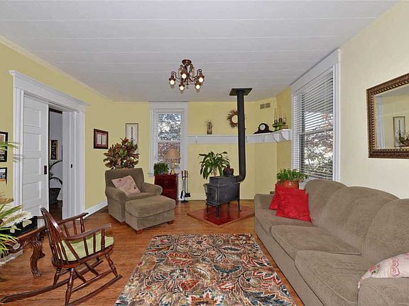 5th image of 8744 Rosalie Ave