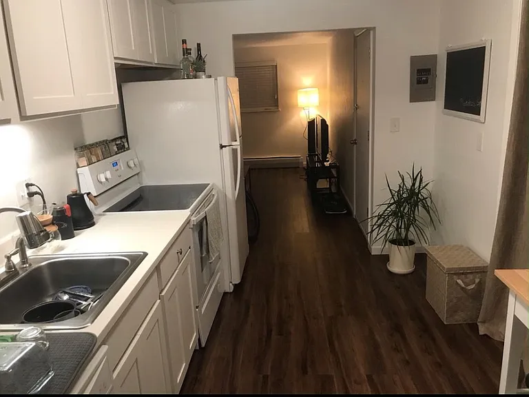 1310 S Coffman St #D — Photo 3