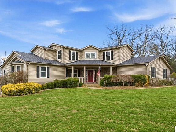 2nd image of 246 Saint Andrews Rd