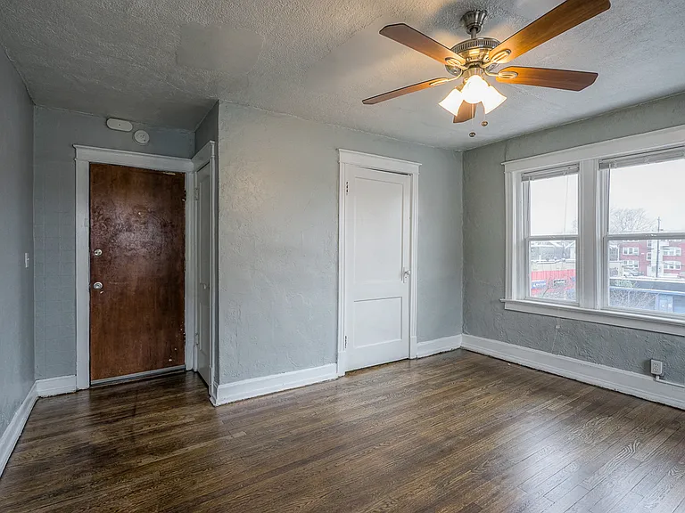 3721 Broadway Blvd #23 — Photo 9
