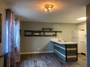 1122 Exchange St APT D, Emporia, KS 66801